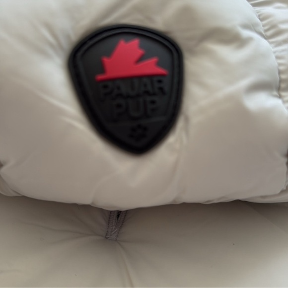 Pajar Pup off-white dog jacket with hood size large (NWT) - Picture 2 of 9
